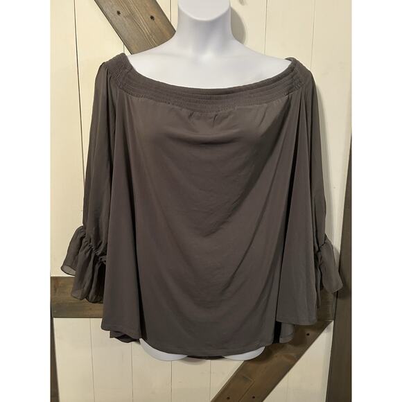 Torrid Size 4 4X 26 Gray Long Sleeve Off The Shoulder Smocked Swing Top NWT - Picture 1 of 7